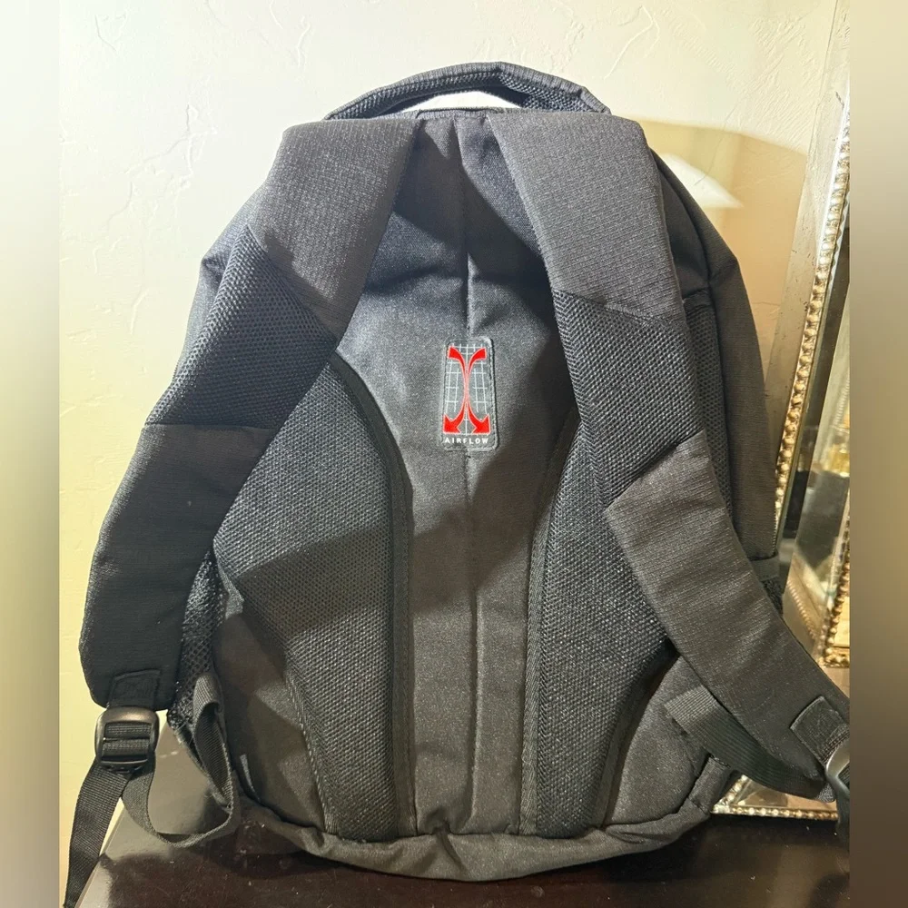 SWISS GEAR Airflow BACKPACK laptop compartment black‎ with red interior unisex